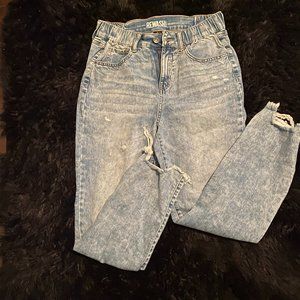 light wash jeans